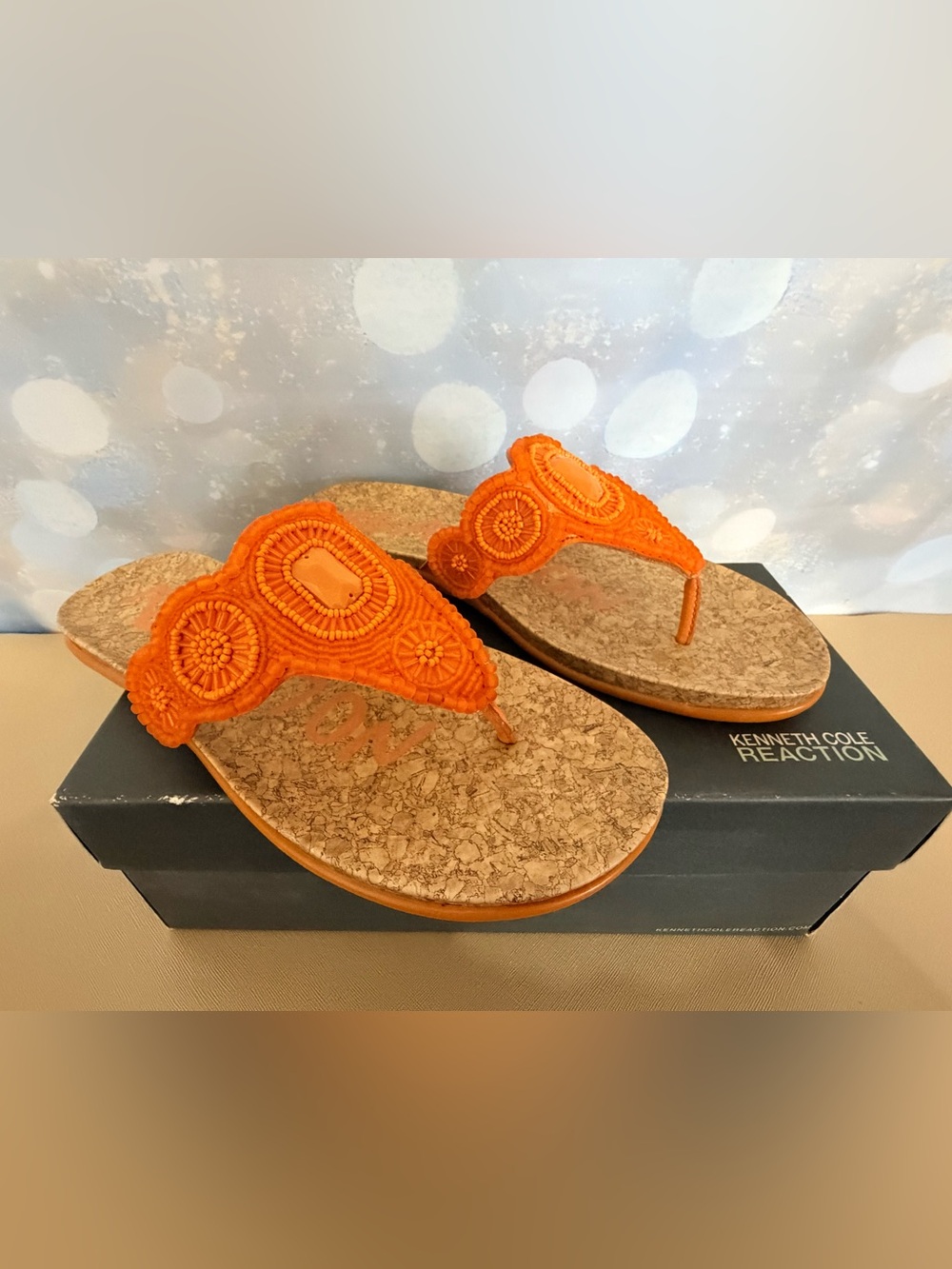 Kenneth Cole Reaction Sandals Womens 8.5M Glam Stud Thong NIB - Size 8.5 M